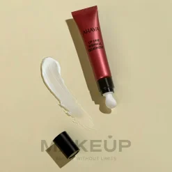 Anti-Falten-Creme für die Haut um die Lippen