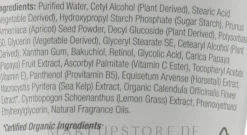 Anti-Falten Gesichtspeeling mit Vitamin A, C und E