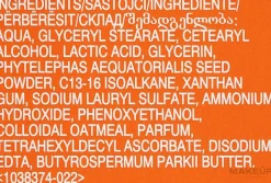 Aufhellendes Mikrodermabrasions-Gesichtspeeling mit Vitamin C