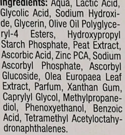 Aufhellendes Säure-Vitamin-Peeling