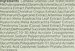 Beruhigendes Gesichtsserum mit grünem Tee und Panthenol