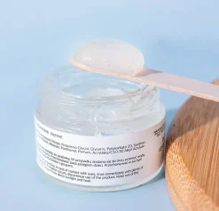 Enzymatisches Peeling für Augenbrauen