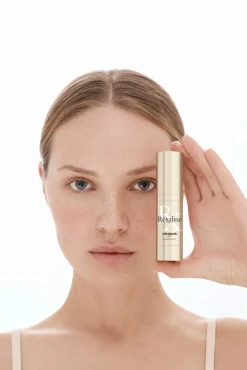 Feuchtigkeitsspendende Anti-Aging Creme für die Augenpartie gegen Schwellungen und dunkle Augenringe