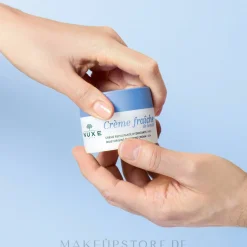 Feuchtigkeitsspendende Lifting-Gesichtscreme