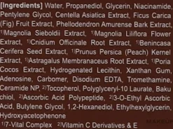 Feuchtigkeitsspendendes Tonikum mit Bacchio und den Vitaminen C und E