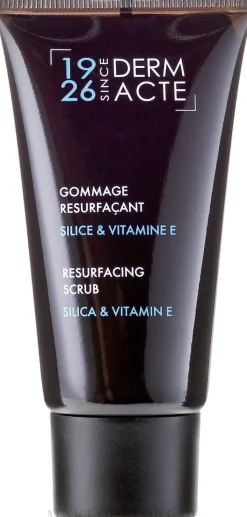 Gesichtspeeling mit Kieselsäure und Vitamin E