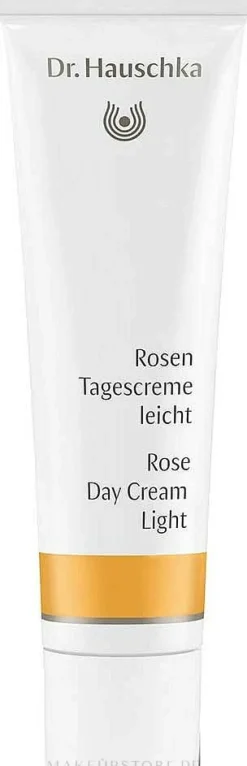 Leichte pflegende und stärkende Tagescreme mit Rosen