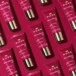 Lifting-Creme für die Haut um die Augen