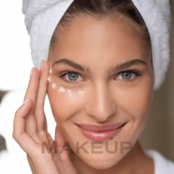 Lifting-Creme für die Haut um die Augen