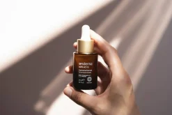 Liposomales Gesichtsserum gegen Pigmentflecken