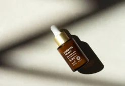 Liposomales Gesichtsserum gegen Pigmentflecken