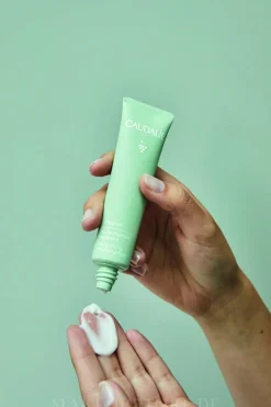 Mattierende Gesichtsflüssigkeit