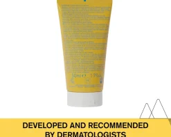 Mattierendes und feuchtigkeitsspendendes Sonnenchutzfluid für das Gesicht SPF 50+