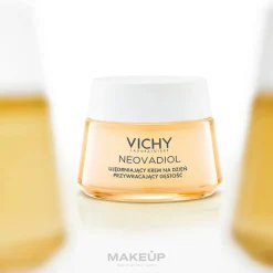 Regenerierende Anti-Aging Tagescreme mit Lifting-Effekt, Hyaluronsäure und Cassia-Extrakt