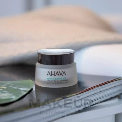 Regenerierende und glättende Anti-Aging Tagescreme für Gesicht, Hals und Dekolleté mit Lifting-Effekt SPF 20