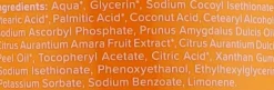 Reinigender Gesichtsschaum mit Vitamin C