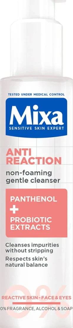 Sanftes, schaumfreies Reinigungsgel mit Panthenol zur Beruhigung und Reduzierung von Irritationen empfindlicher Gesichtshaut